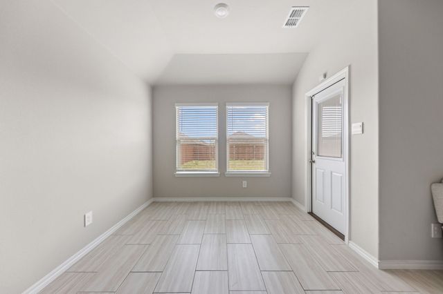 752 Cedarbrook Drive, Fort Worth, TX 76131