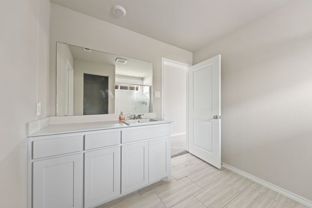 752 Cedarbrook Drive, Fort Worth, TX 76131