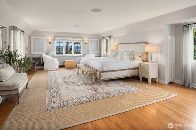 115 Dorffel Drive E, Seattle, WA 98112