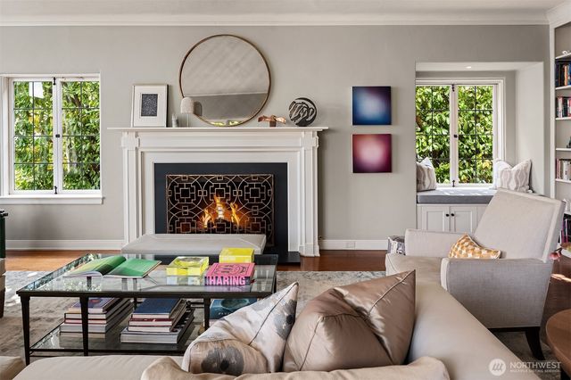 115 Dorffel Drive E, Seattle, WA 98112