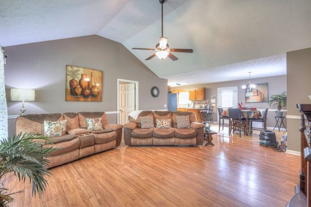 218 Wall Street, Shelbyville, TN 37160