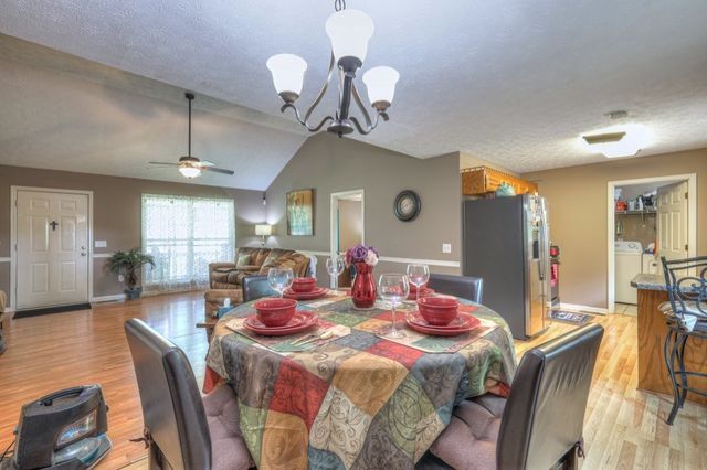 218 Wall Street, Shelbyville, TN 37160