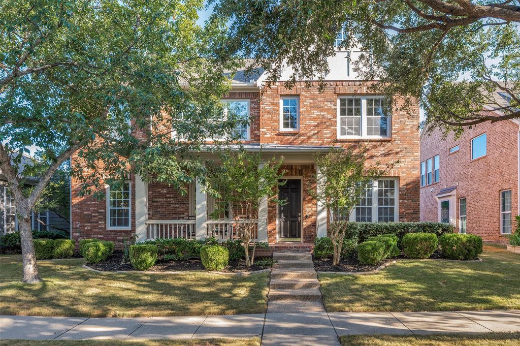 1827 Auburn Drive, Carrollton, TX 75007 — exterior