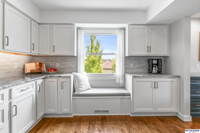 10920 Larimore Avenue, Omaha, NE 68164