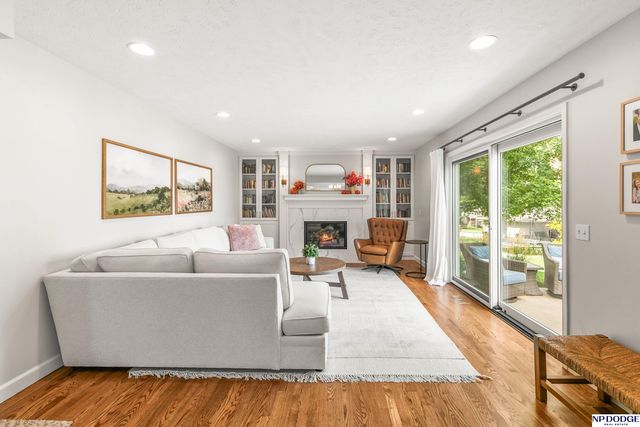 10920 Larimore Avenue, Omaha, NE 68164