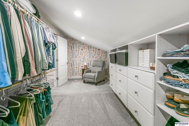 10920 Larimore Avenue, Omaha, NE 68164