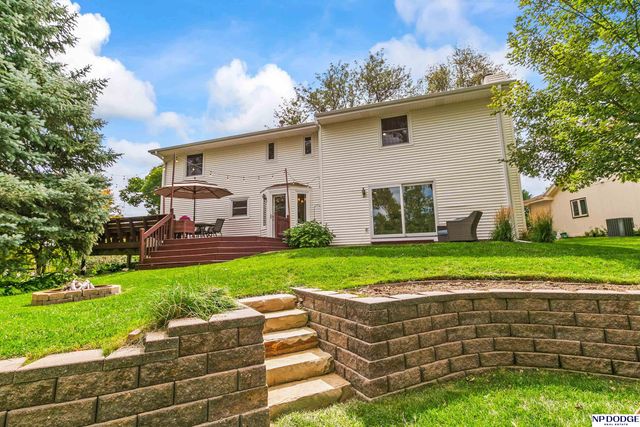 10920 Larimore Avenue, Omaha, NE 68164