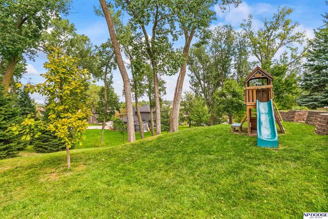 10920 Larimore Avenue, Omaha, NE 68164