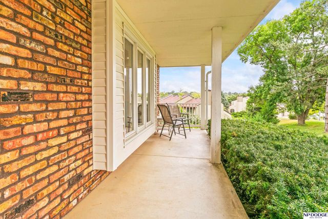 10920 Larimore Avenue, Omaha, NE 68164