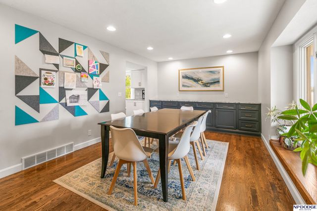 10920 Larimore Avenue, Omaha, NE 68164