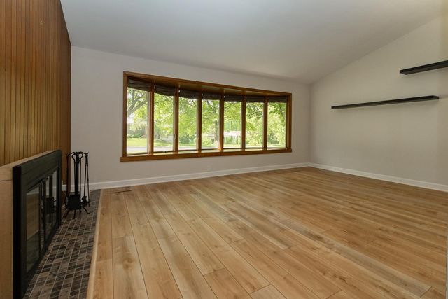 5808 France Avenue S, Edina, MN 55410