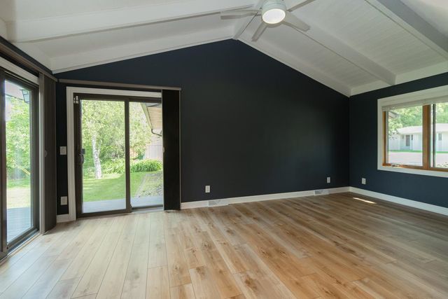 5808 France Avenue S, Edina, MN 55410