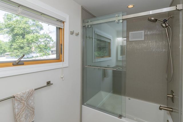 5808 France Avenue S, Edina, MN 55410