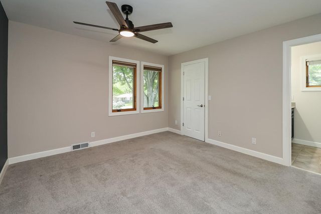 5808 France Avenue S, Edina, MN 55410