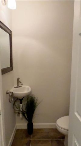 5808 France Avenue S, Edina, MN 55410