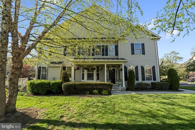 1453 SAINT JAMES DR, Langhorne, PA 19047