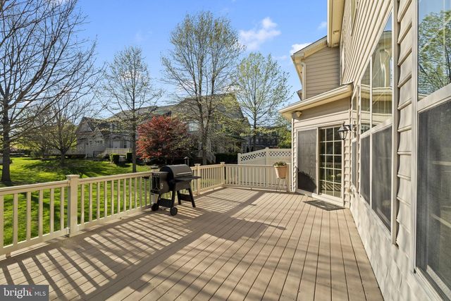 1453 SAINT JAMES DR, Langhorne, PA 19047