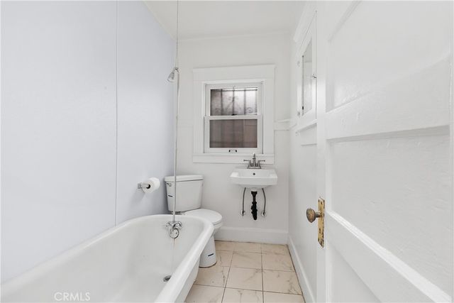 1070 N Loma Vista Drive, Long Beach, CA 90813