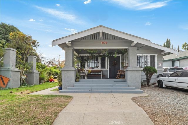 1070 N Loma Vista Drive, Long Beach, CA 90813
