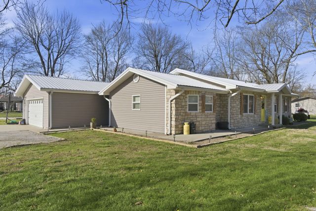 720 E Burford Street, Marshfield, MO 65706