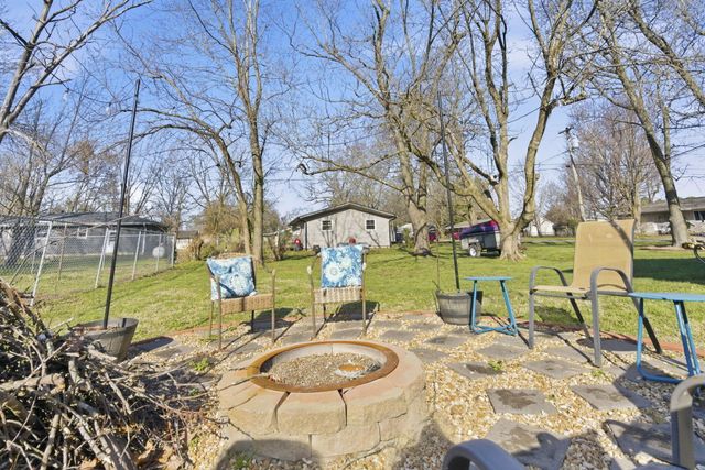 720 E Burford Street, Marshfield, MO 65706