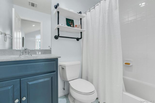 123 Jackie Court, Patchogue, NY 11772