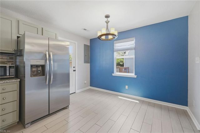 2712 Tidewater DR, Norfolk, VA 23509