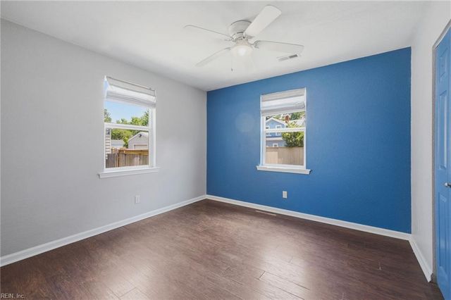2712 Tidewater DR, Norfolk, VA 23509