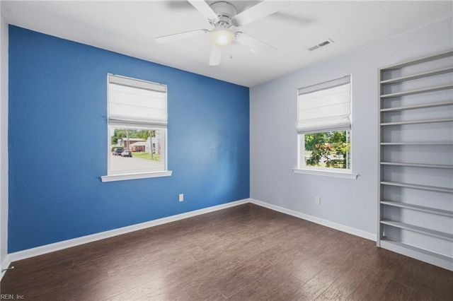 2712 Tidewater DR, Norfolk, VA 23509