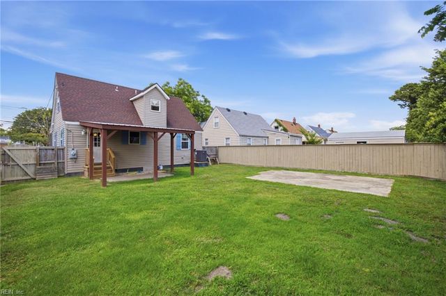 2712 Tidewater DR, Norfolk, VA 23509