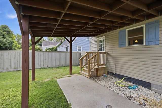 2712 Tidewater DR, Norfolk, VA 23509