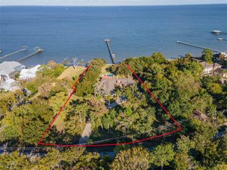 1019 & 1021 Kipp Avenue, Kemah, TX 77565