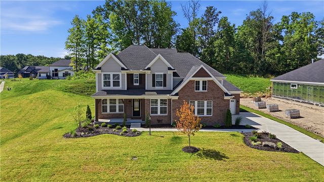 2425 Bent Grass Drive, Beavercreek, OH 45431