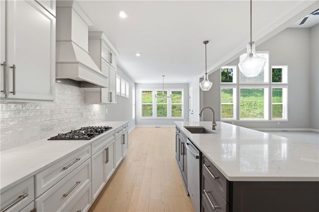 2425 Bent Grass Drive, Beavercreek, OH 45431