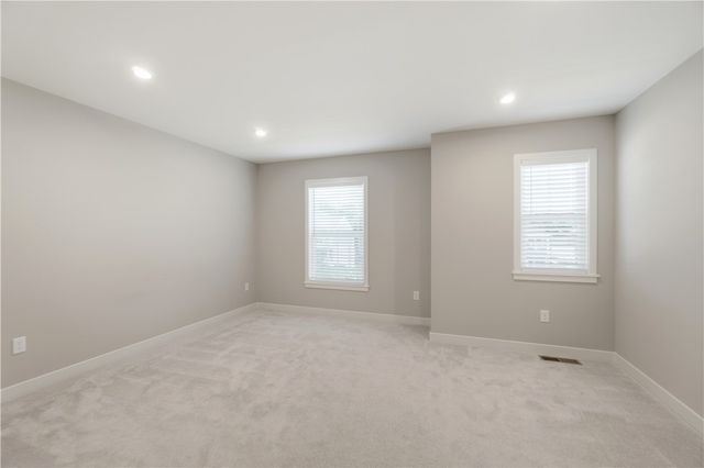 2425 Bent Grass Drive, Beavercreek, OH 45431