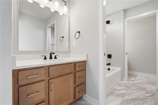 2425 Bent Grass Drive, Beavercreek, OH 45431