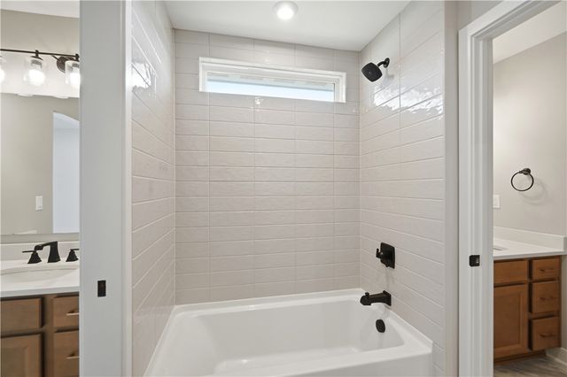 2425 Bent Grass Drive, Beavercreek, OH 45431