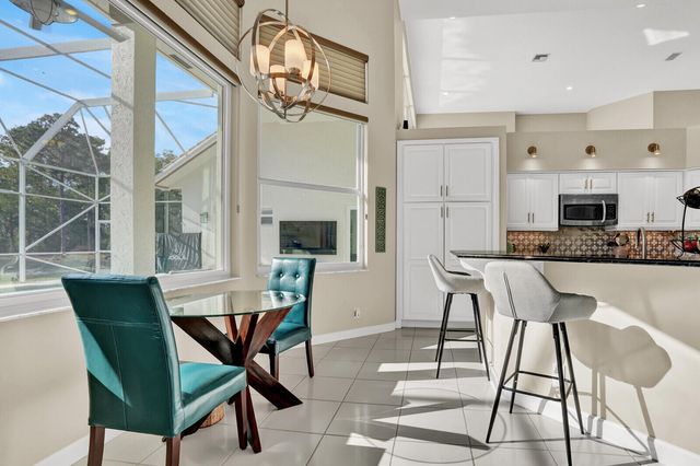 142 Corinthian Circle, Jupiter, FL 33458