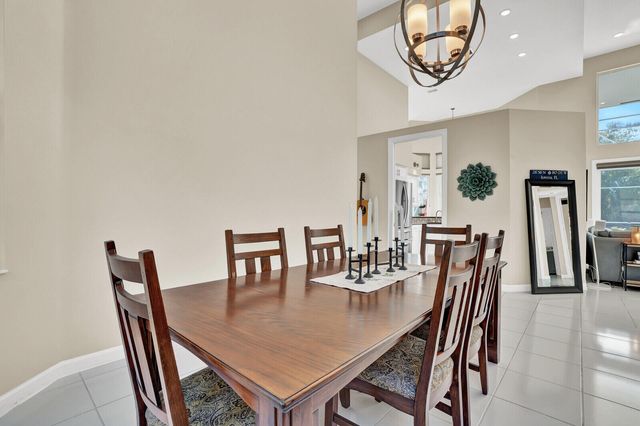 142 Corinthian Circle, Jupiter, FL 33458