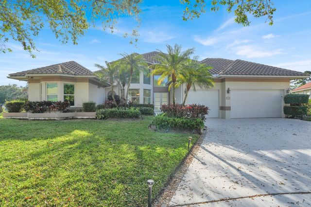 142 Corinthian Circle, Jupiter, FL 33458