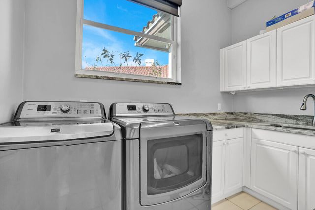 142 Corinthian Circle, Jupiter, FL 33458