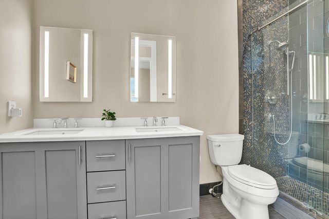 142 Corinthian Circle, Jupiter, FL 33458