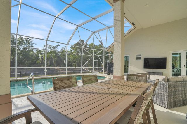 142 Corinthian Circle, Jupiter, FL 33458