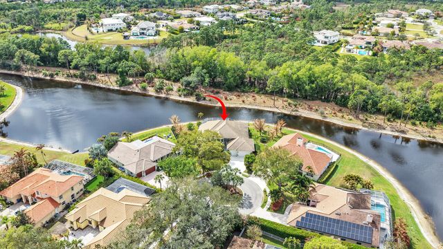 142 Corinthian Circle, Jupiter, FL 33458