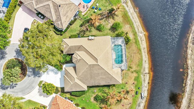 142 Corinthian Circle, Jupiter, FL 33458