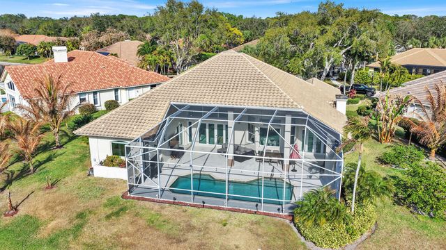 142 Corinthian Circle, Jupiter, FL 33458