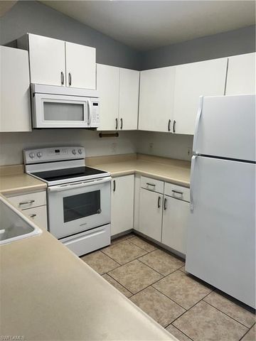 8271 Key Royal CIR 931, Naples, FL 34119
