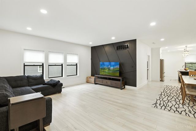 8303 Tidewater Court, Anderson Twp, OH 45255