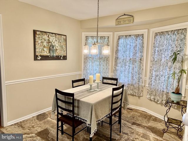 15 BLUE FOX CT, Newark, DE 19711