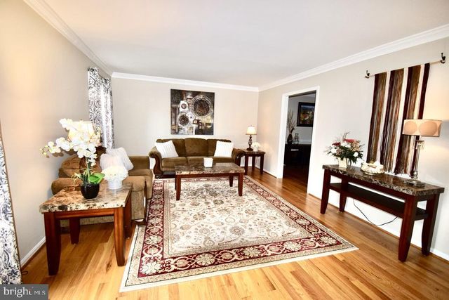 15 BLUE FOX CT, Newark, DE 19711